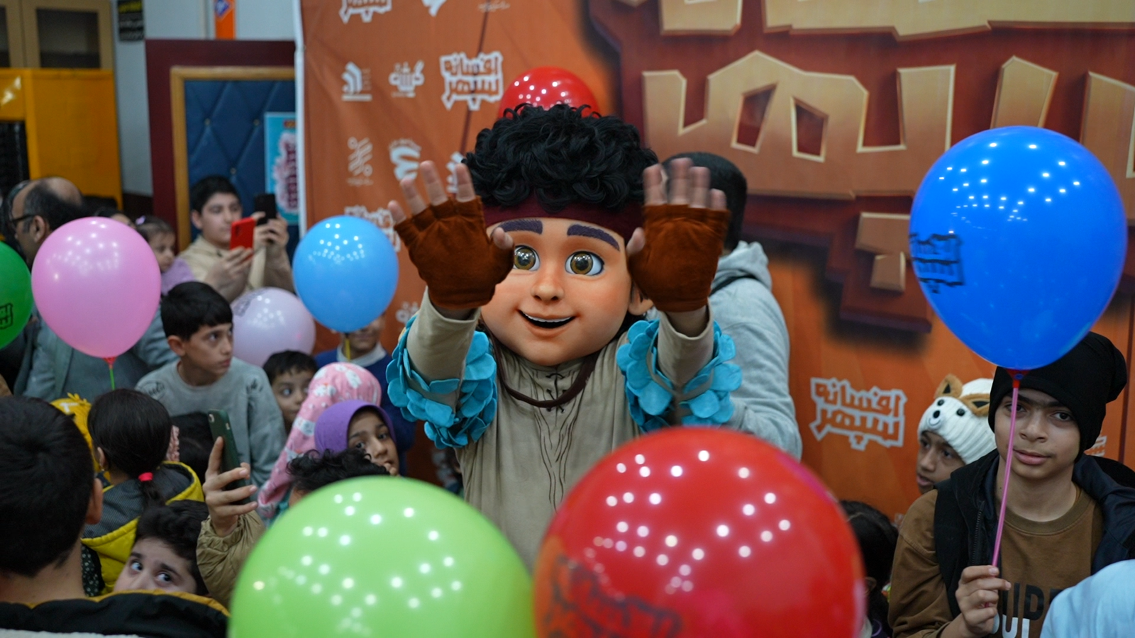 بداية العروض الإقليمية لفيلم "أسطورة سبهر" من ساري؛ احتفال كبير لأطفال مازندران - الصورة 19