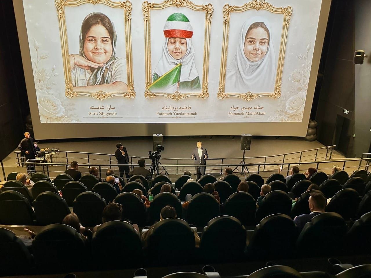 آیین افتتاح انیمیشن «افسانه سپهر» در مسکو با گرامیداشت یاد شهدای میناب برگزار شد
